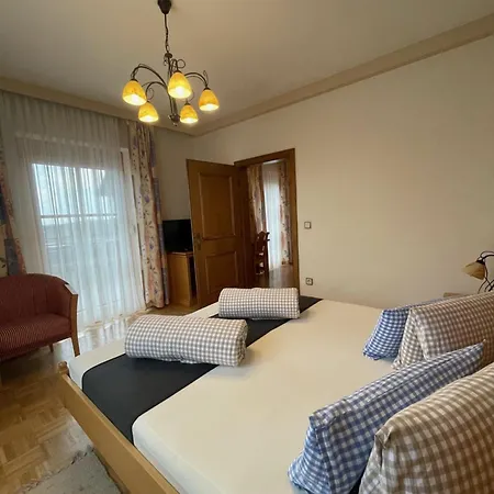 Weingut Giessauf-nell Homestay szállás Klöch