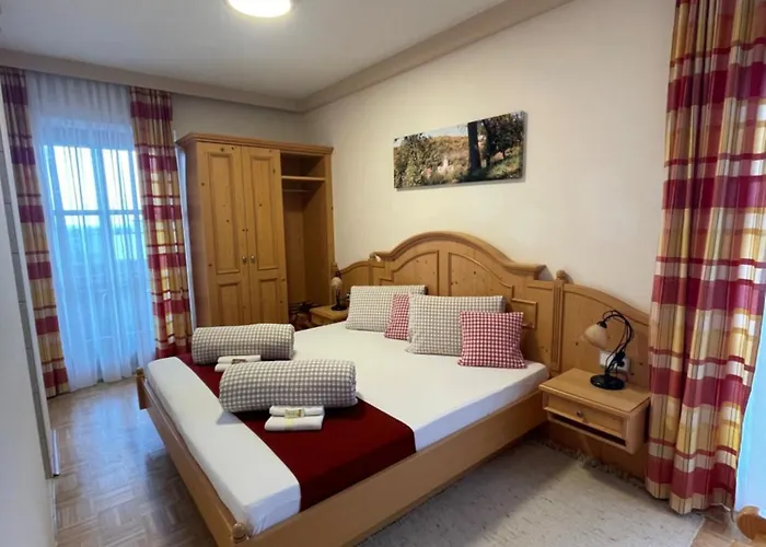 Weingut Giessauf-nell Accommodatie bij particulieren *